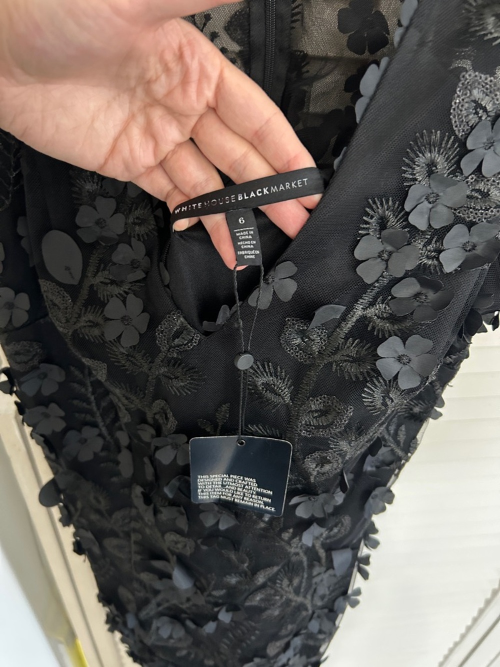 NWT White House black market Black sparkly Floral Appliqué V-Neck Cocktail Dress - Picture 4 of 8